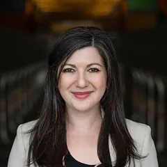 Laura Bellis