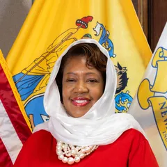 Amina Bey